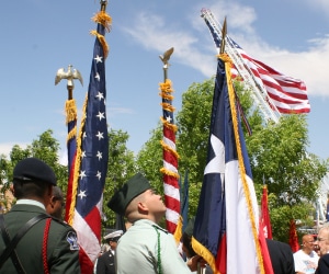 memorial day 2013 flying the us flag